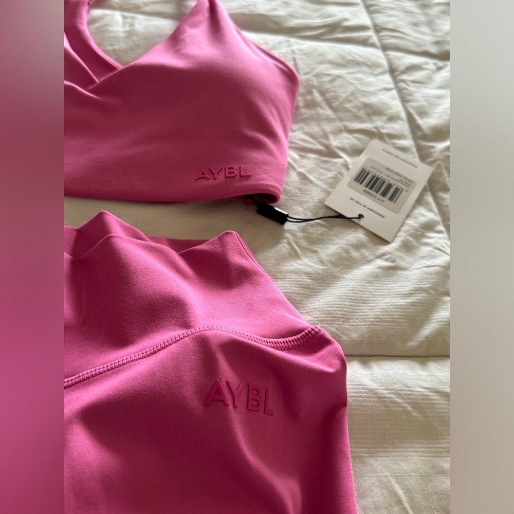 Set of yoga leggings with a bra sport pink color XS size